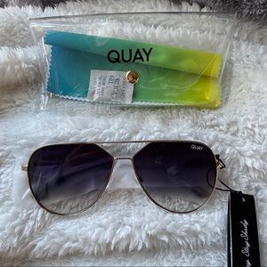 NWT quay australia hold please aviator sunglasses